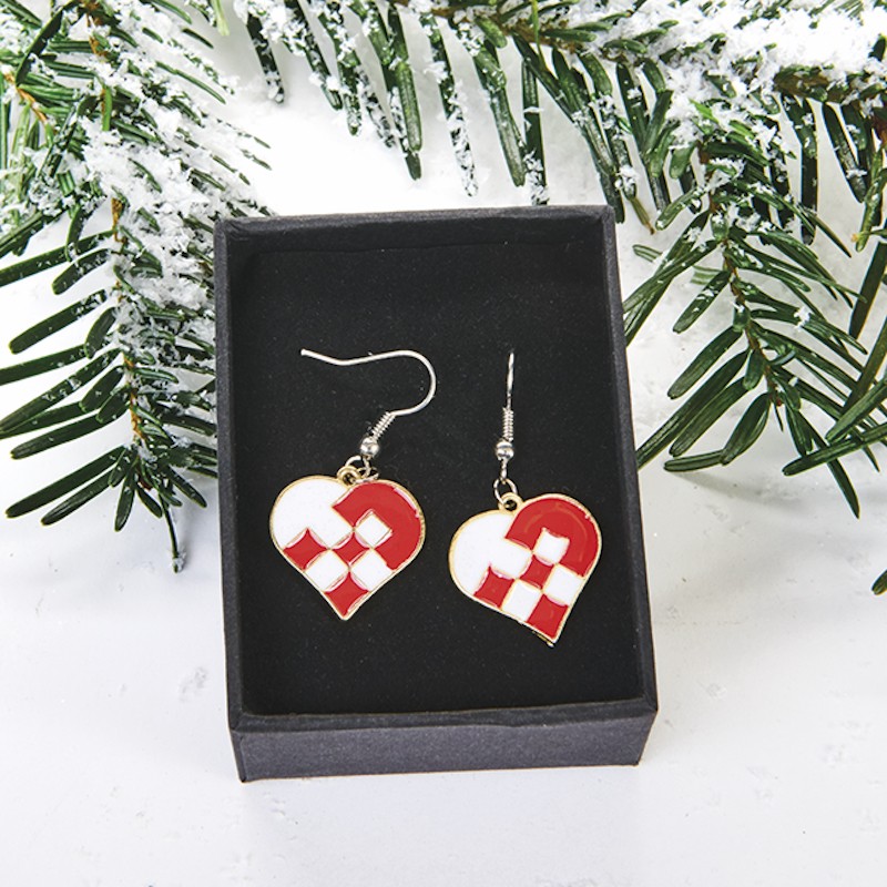 Øreringe, flettet metal hjerte