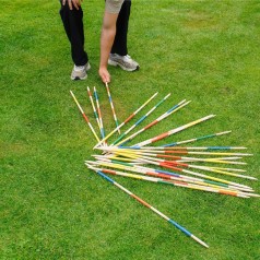 Kæmpe mikado i træ